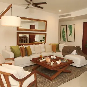 petit-luxe-las-gavias-grand-216.mazatlan-hotels.com/